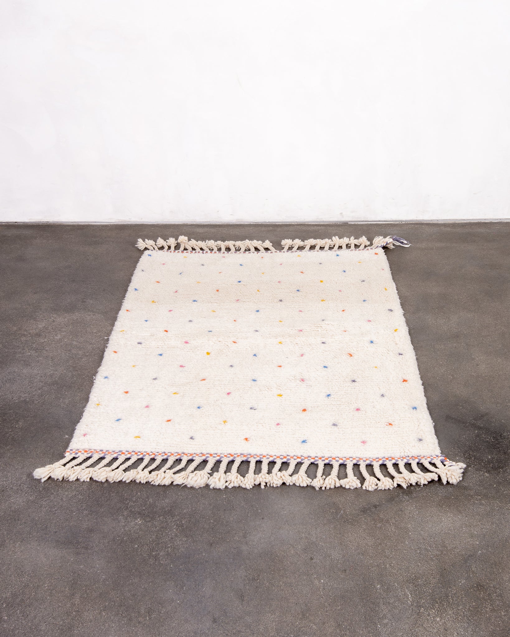 Modern designer handcrafted Berber rug from morocco Beniourain with beautiful colors and patterns